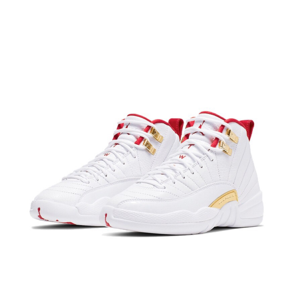 【正規取扱店】NIKE Air Jordan 12　ファッションなスニーカー、月売り10000足！！！
