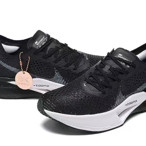 nike zoomx