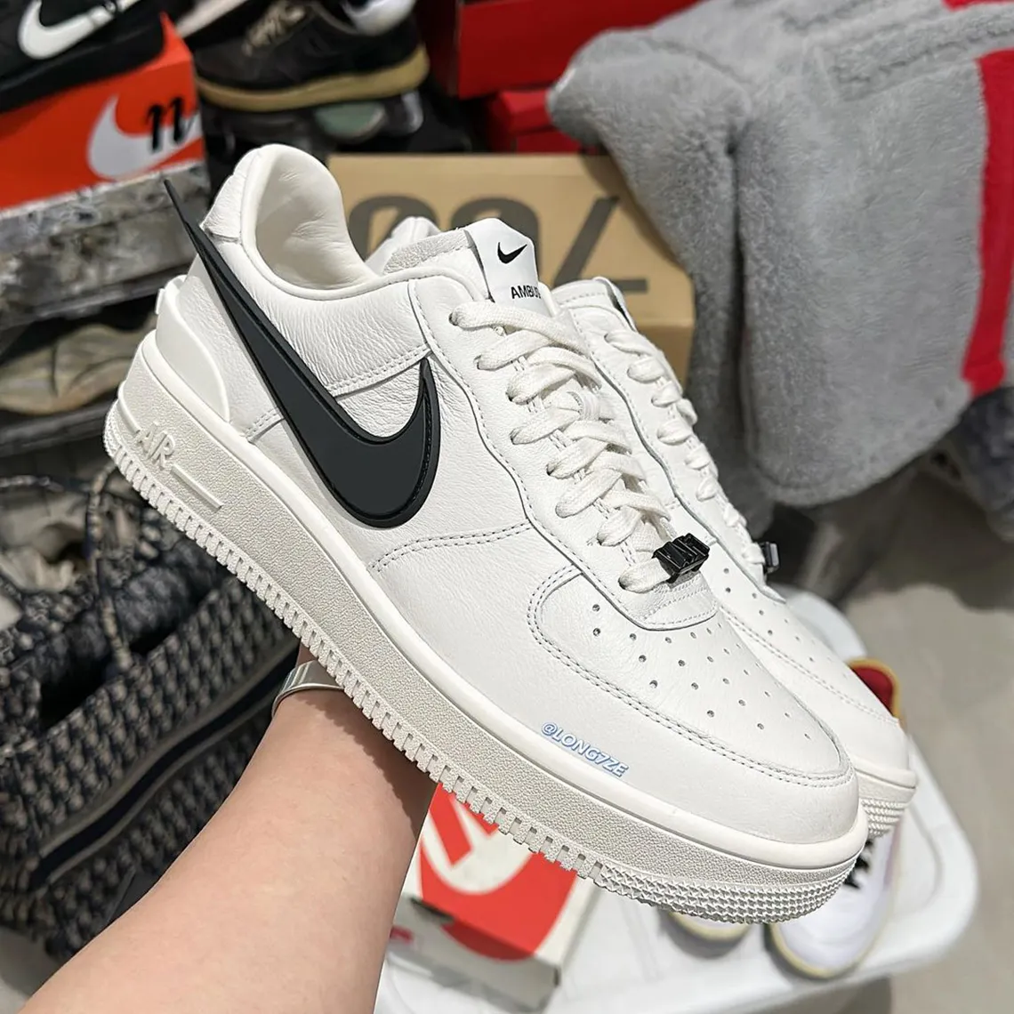 AF1 