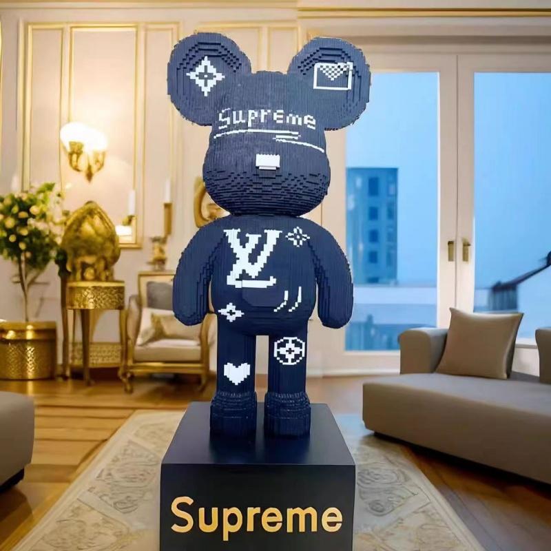 【海外ブランド直営店】Louis Vuitton&supremeレゴ ブリックベア