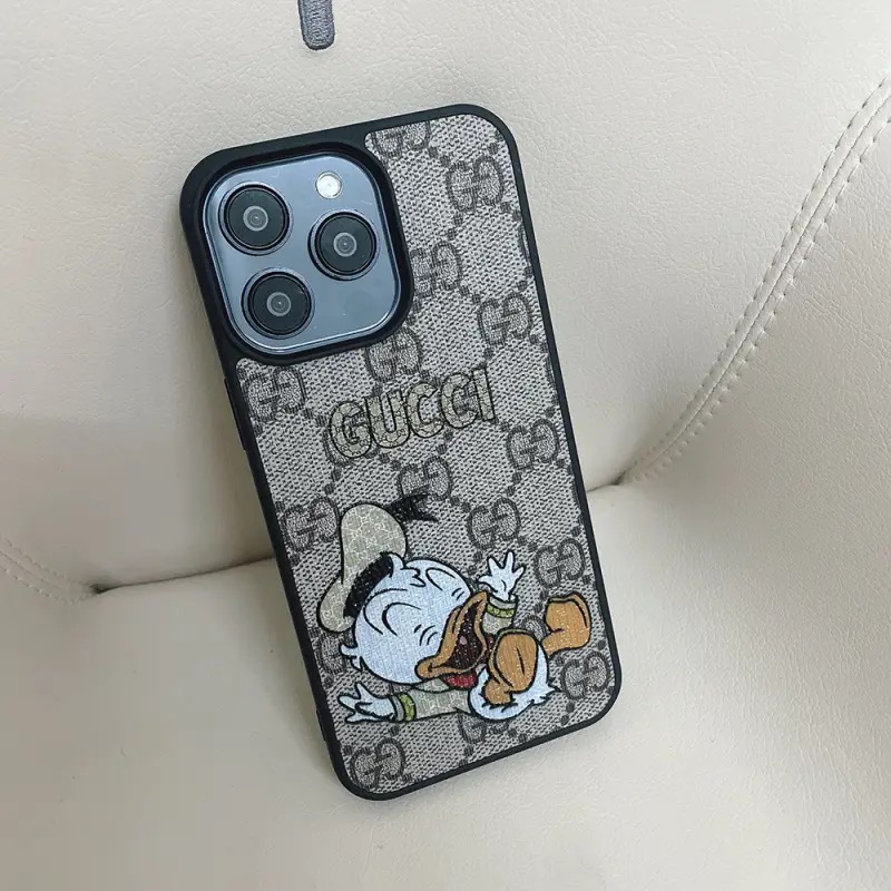 GUCCI 小柄モノグラム 電話ケース