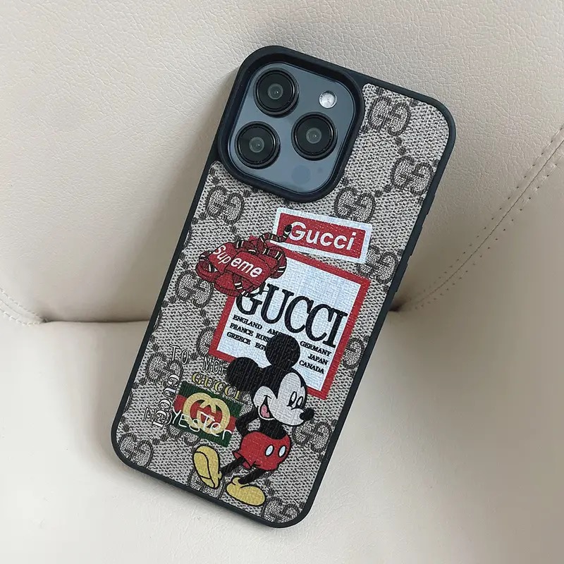 GUCCI 小柄モノグラム 電話ケース