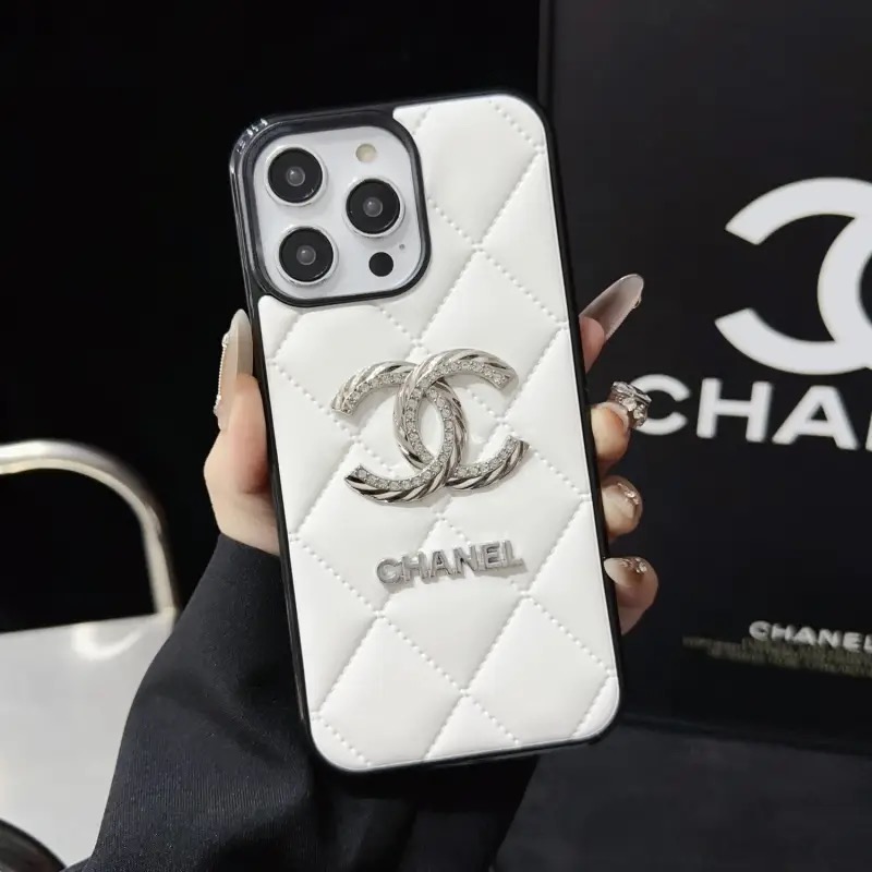 CHANEL電話ケース