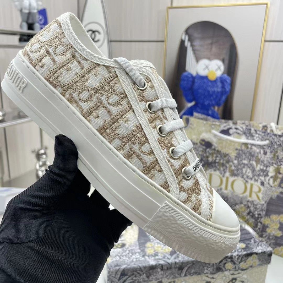DIOR スーパー刺繍アルファベットスニーカー 03 zm94831