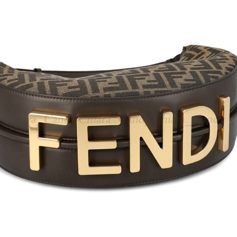 【24SS NEW】FENDI / FF ジャカード メタルロゴ ホーボーバッグ