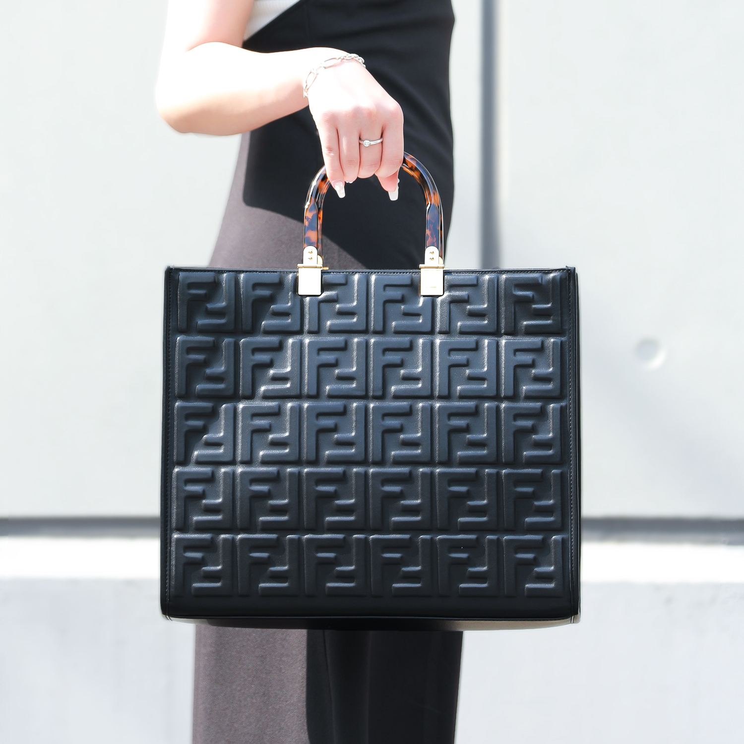 FENDI フェンディ SUNSHINE M トート バッグ