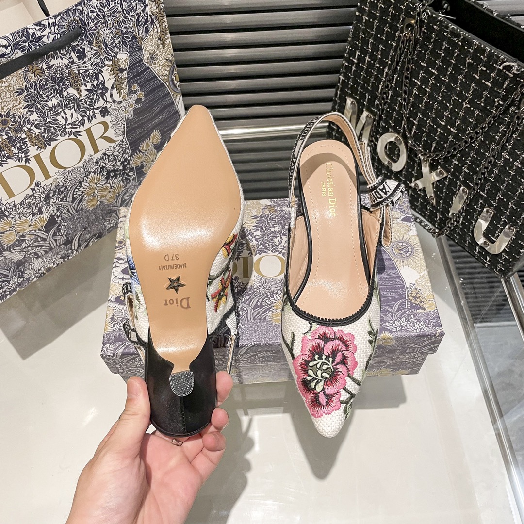 DIOR 新作刺繍ハイヒール 07zm 95759