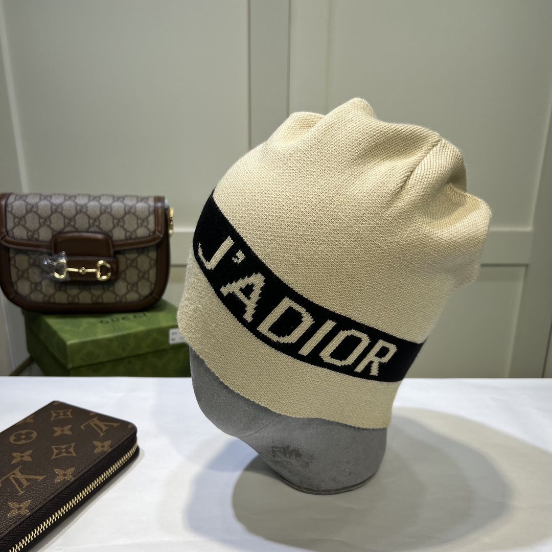 【Dior旗艦店】（ディオール）ニットウールハット ご好評に付き再入荷！！