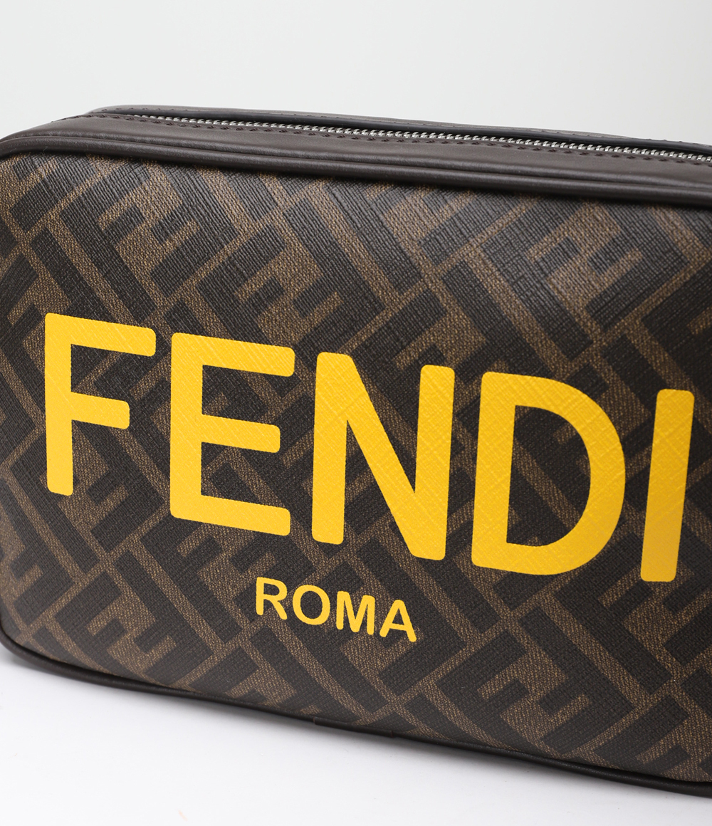 FENDI ブラウンFFファブリック バッグ カメラケース
