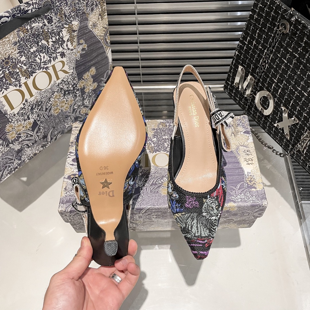 DIOR 新作刺繍ハイヒール 09zm 95759