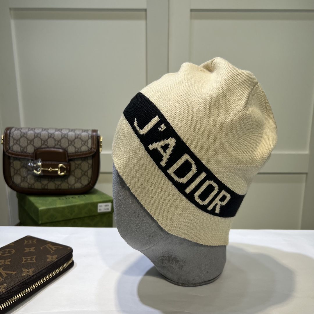 【Dior旗艦店】（ディオール）ニットウールハット ご好評に付き再入荷！！