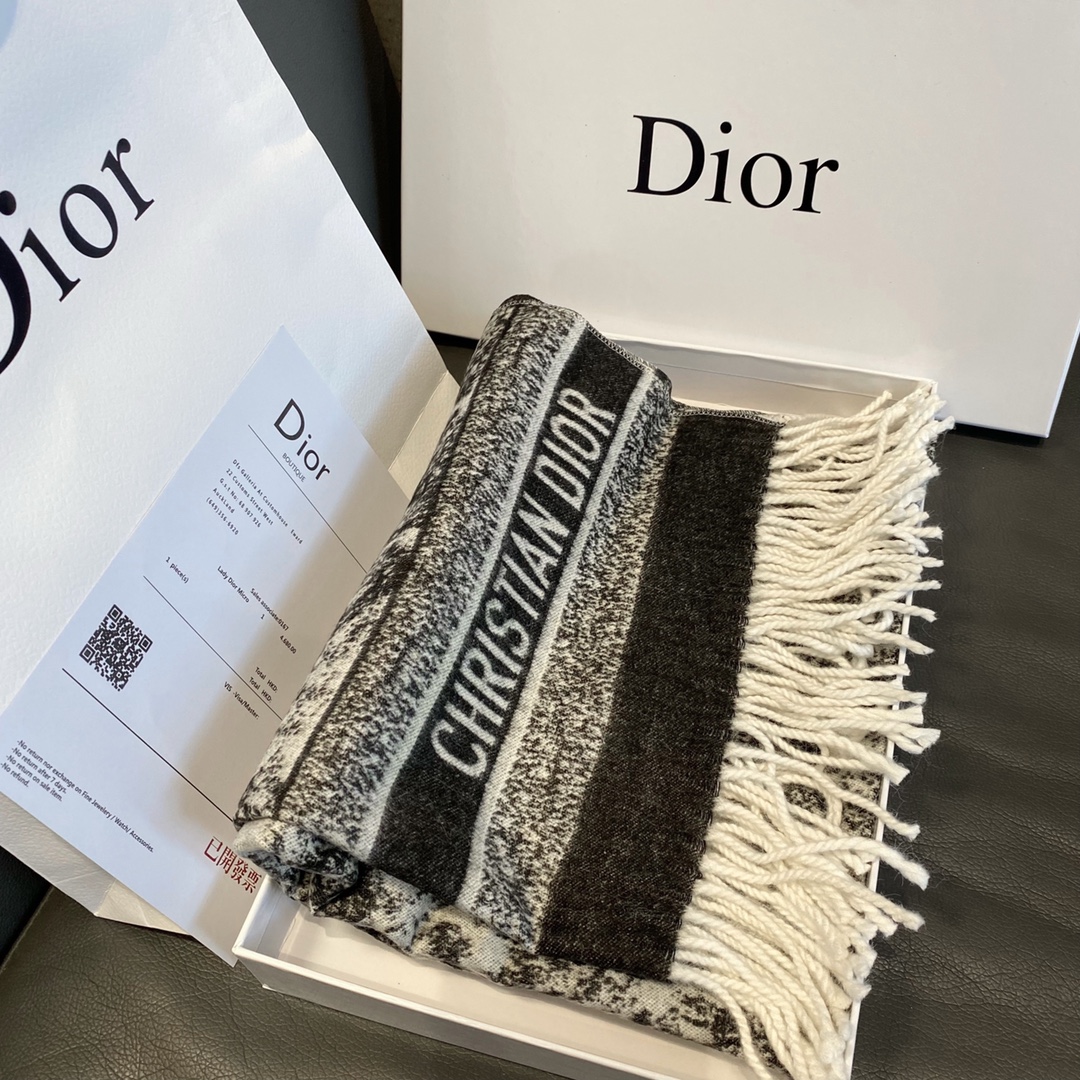 Dior（ディオール） リバーシブルスカーフ