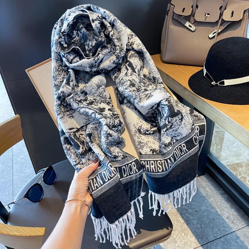 Dior（ディオール） カシミアスカーフ 2色