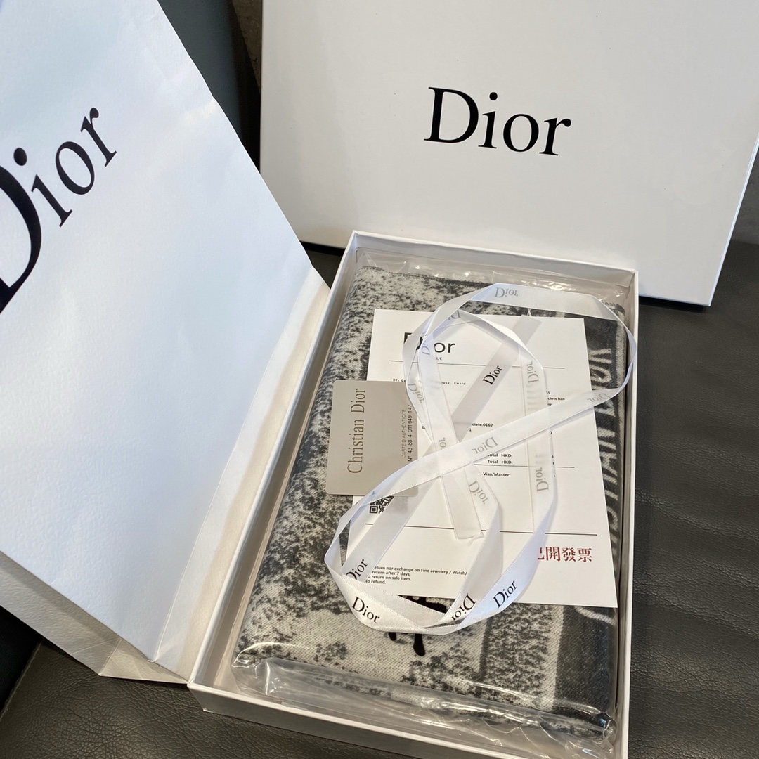 Dior（ディオール） リバーシブルスカーフ
