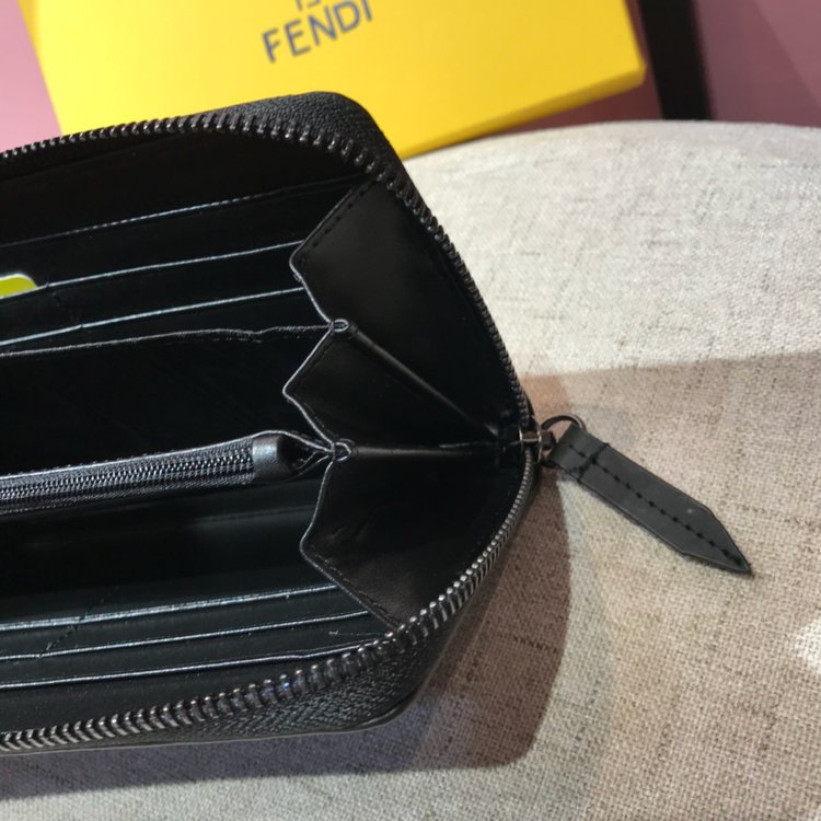 FENDI（フェンディ） 財布 19x10cm