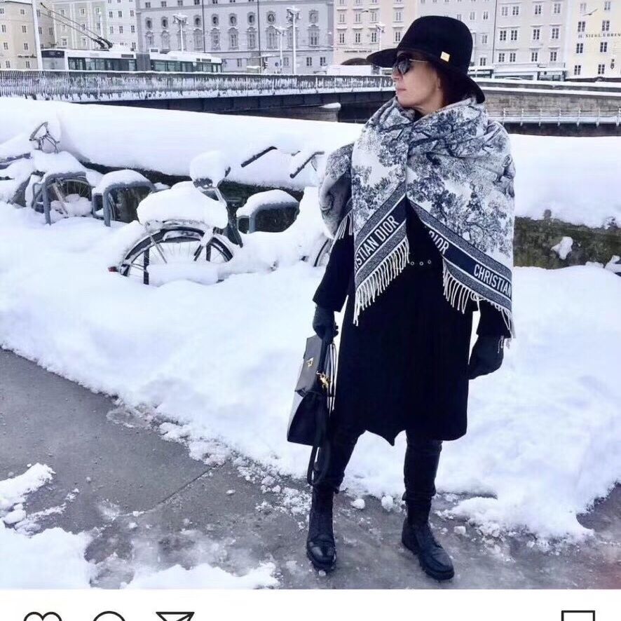 Dior（ディオール） リバーシブルスカーフ 3色