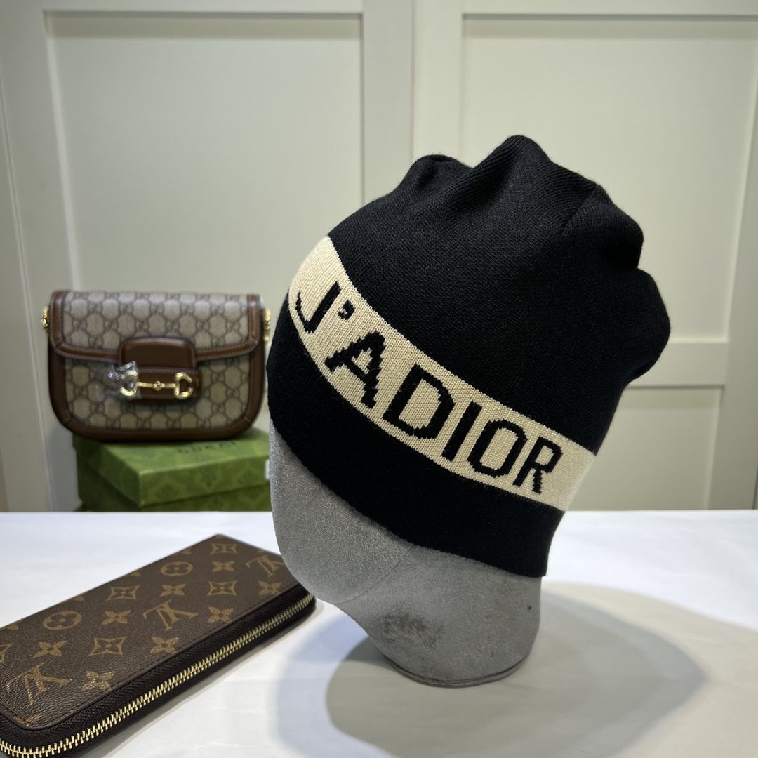 【Dior旗艦店】（ディオール）ニットウールハット ご好評に付き再入荷！！