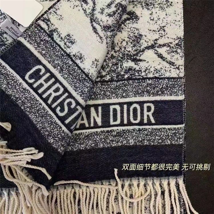 Dior（ディオール） リバーシブルスカーフ 3色