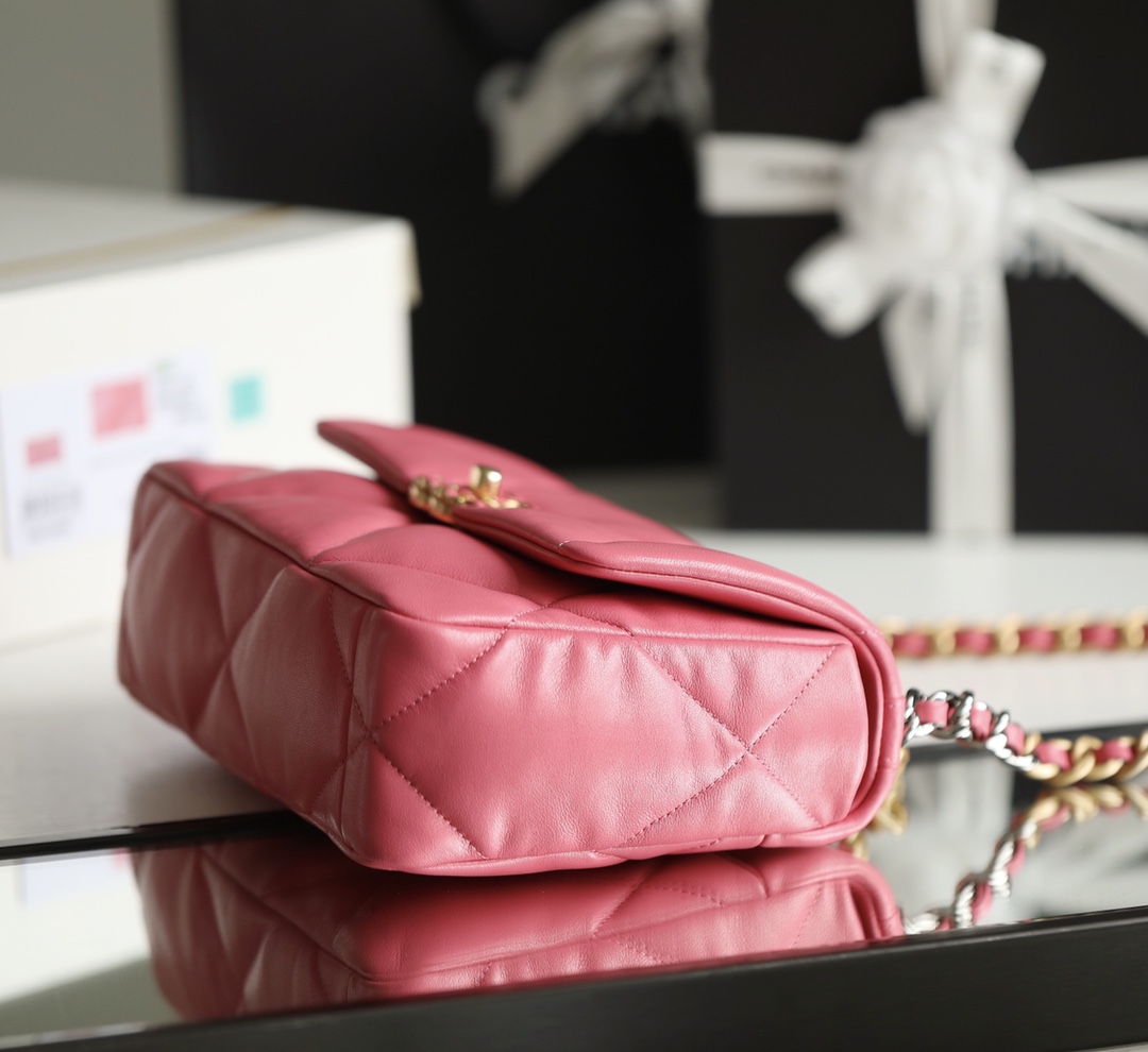 Chanel 19 AS1160