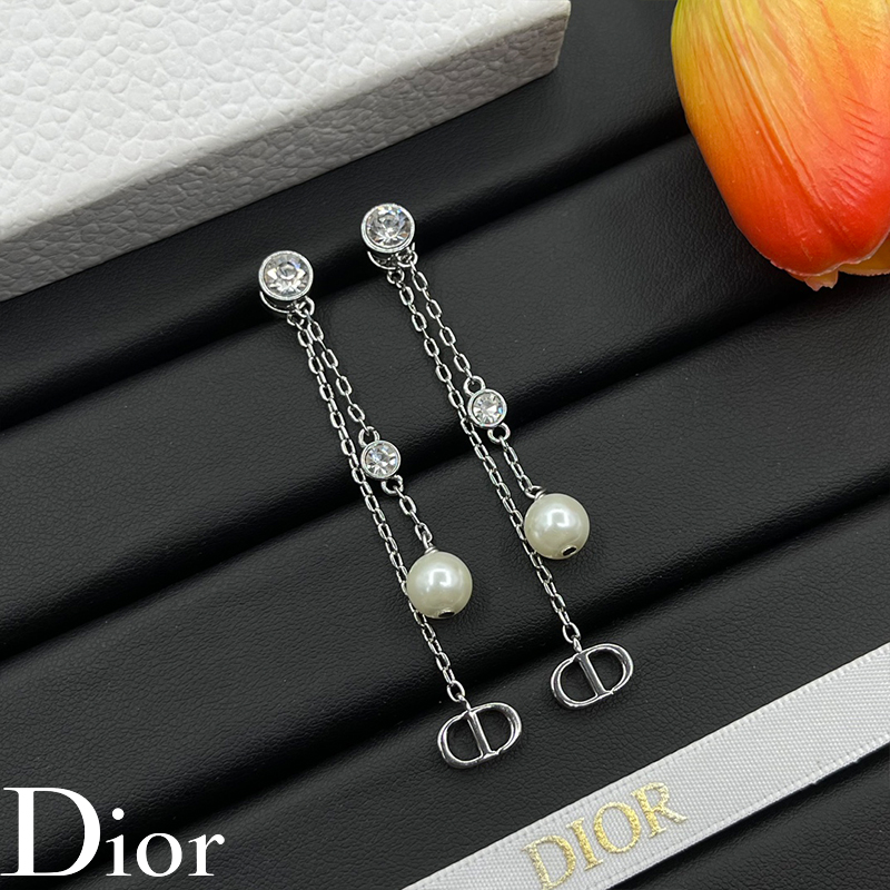 DIORおしゃれなピアス01 SS94804