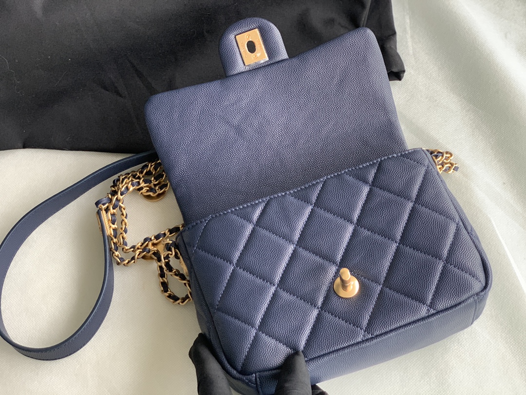 Chanel MINI CLASSIC FLAP BAG 3369