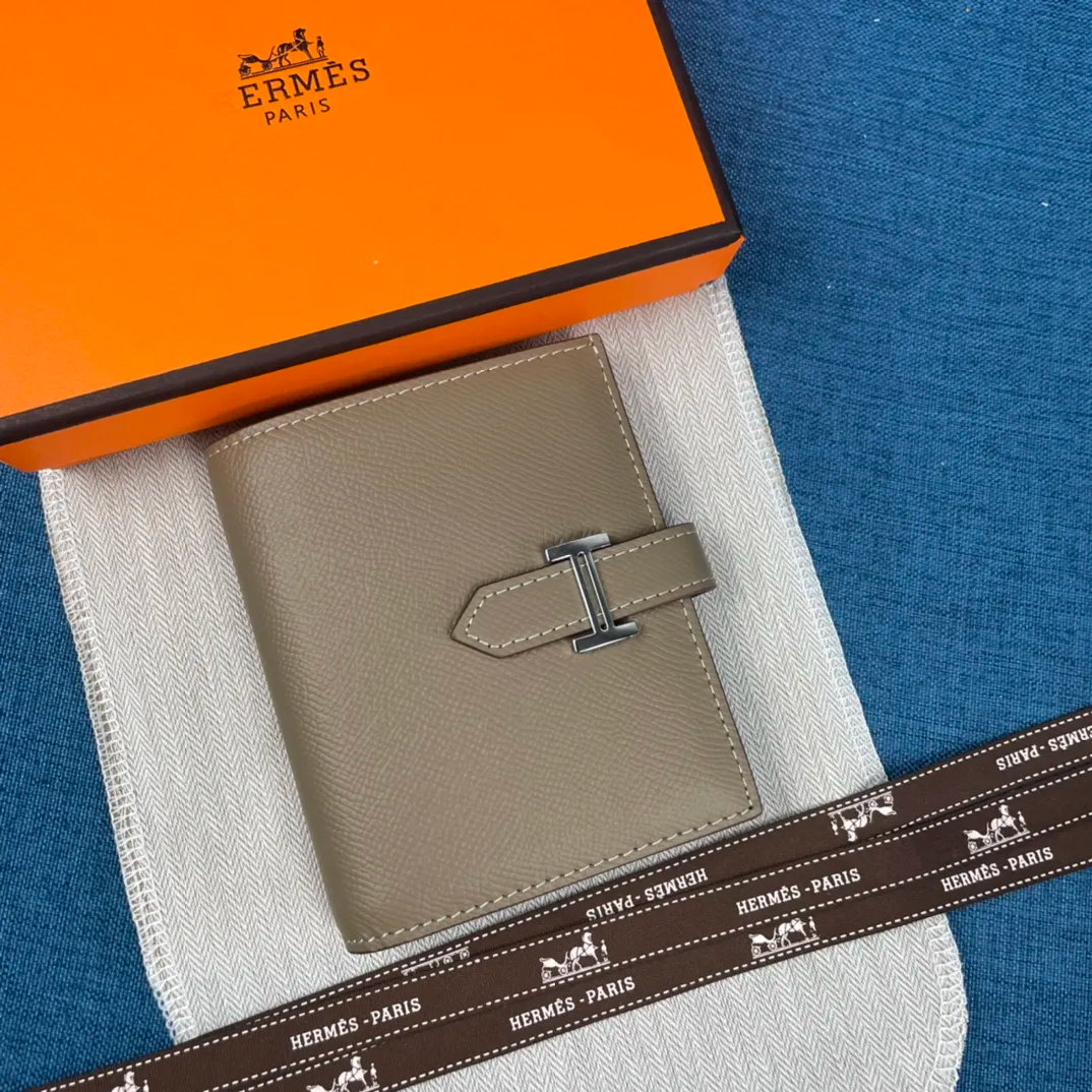 HERMèS 財布 10カラー 10X12CM