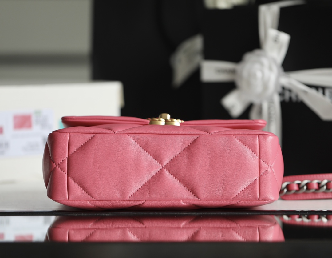 Chanel 19 AS1160