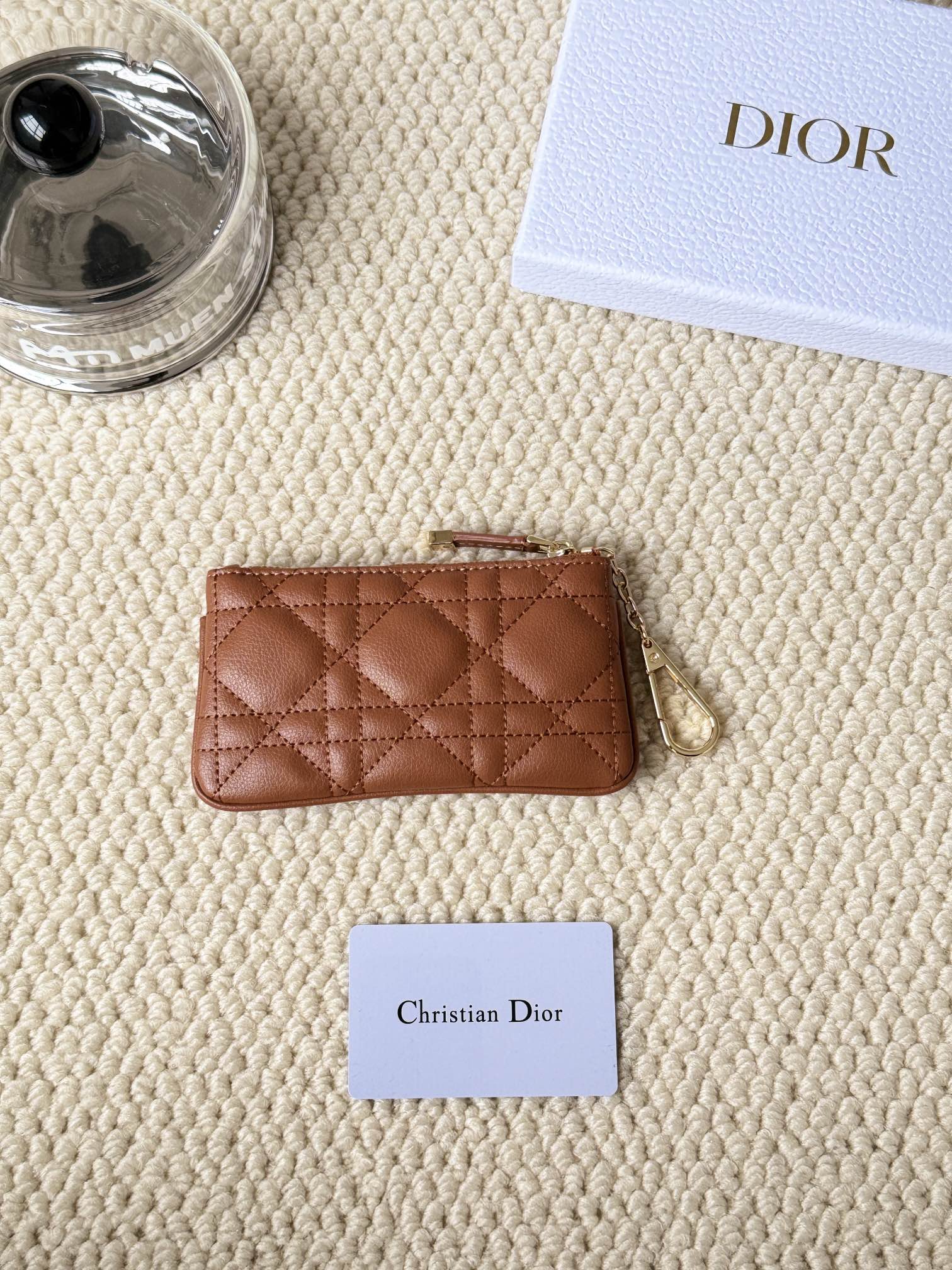Dior 小銭入れ に飾りを付け8 zm 94914