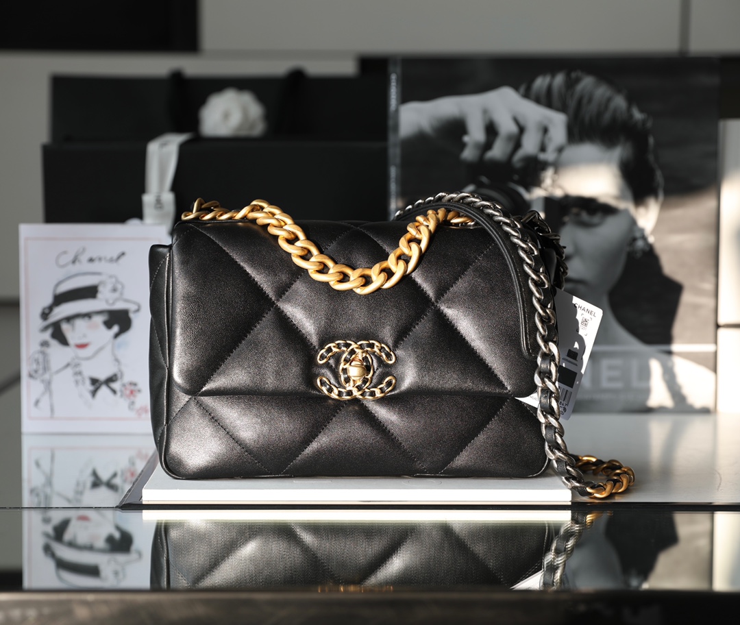 Chanel 19 AS1160