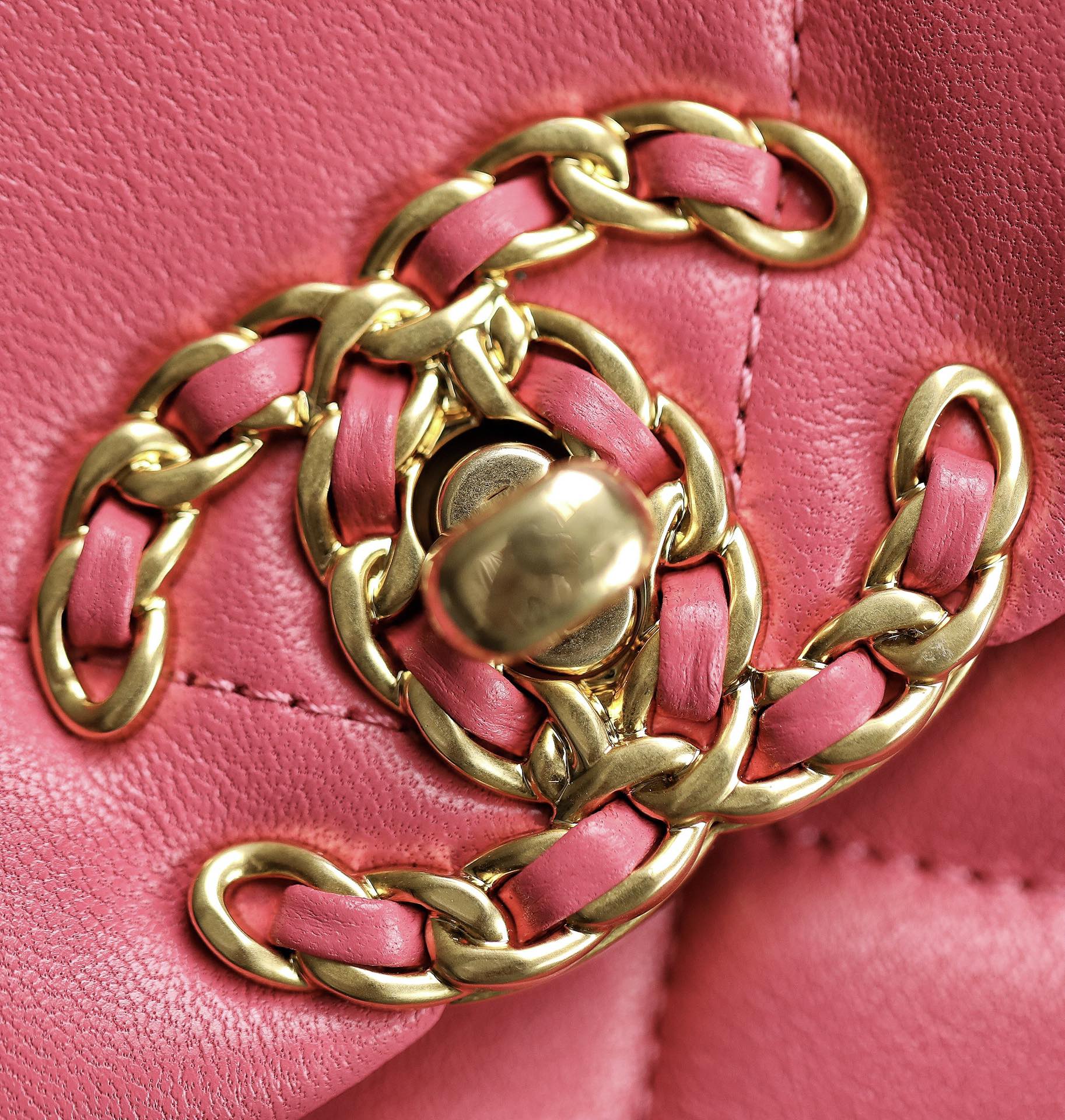 Chanel 19 AS1160