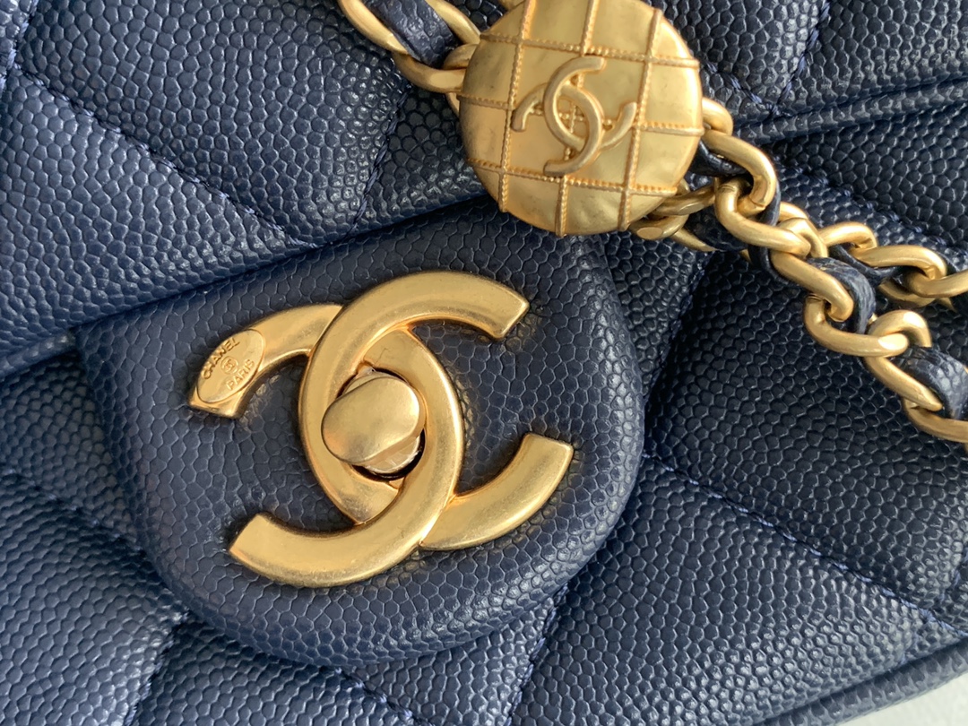 Chanel MINI CLASSIC FLAP BAG 3369