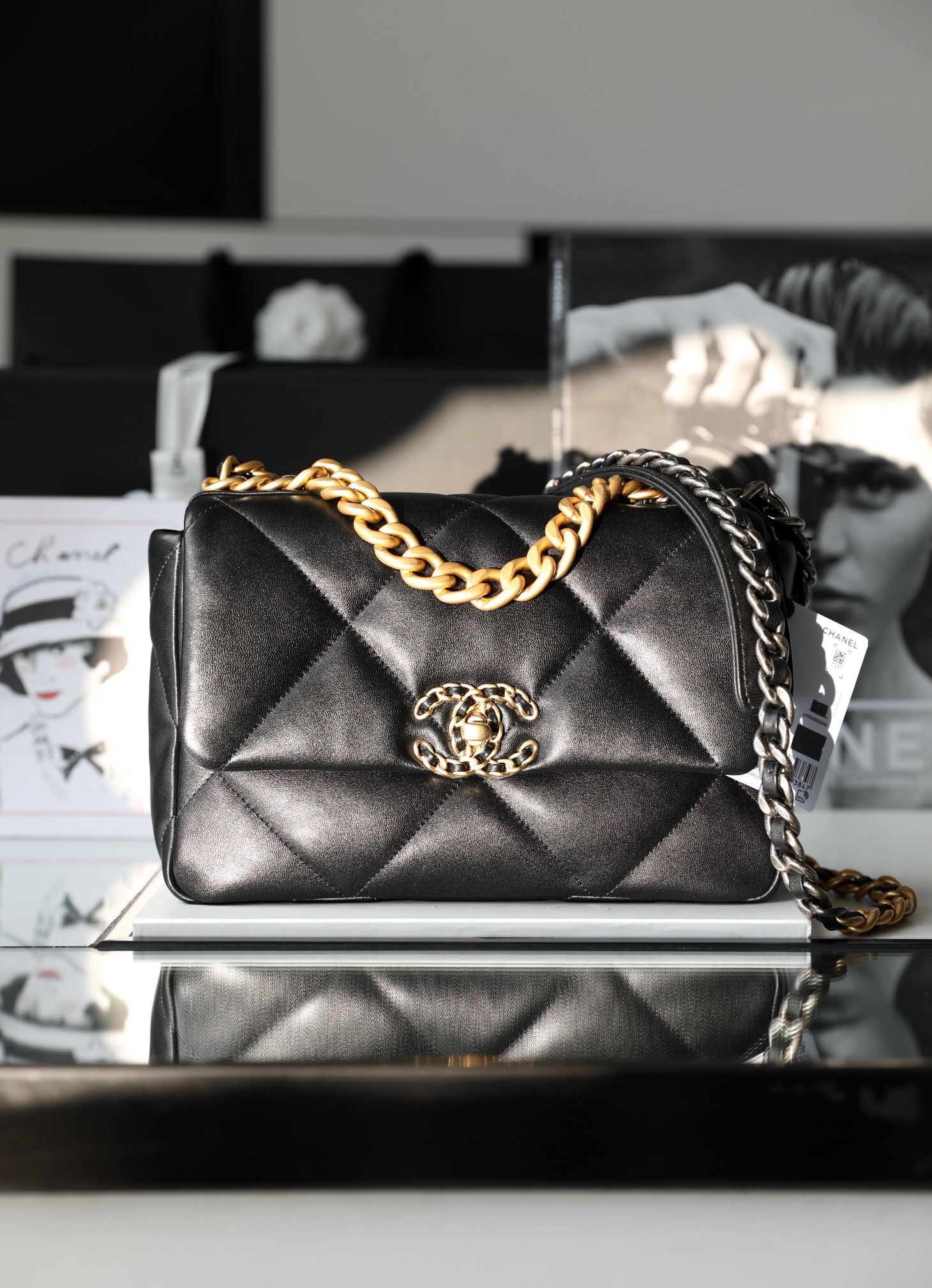 Chanel 19 AS1160