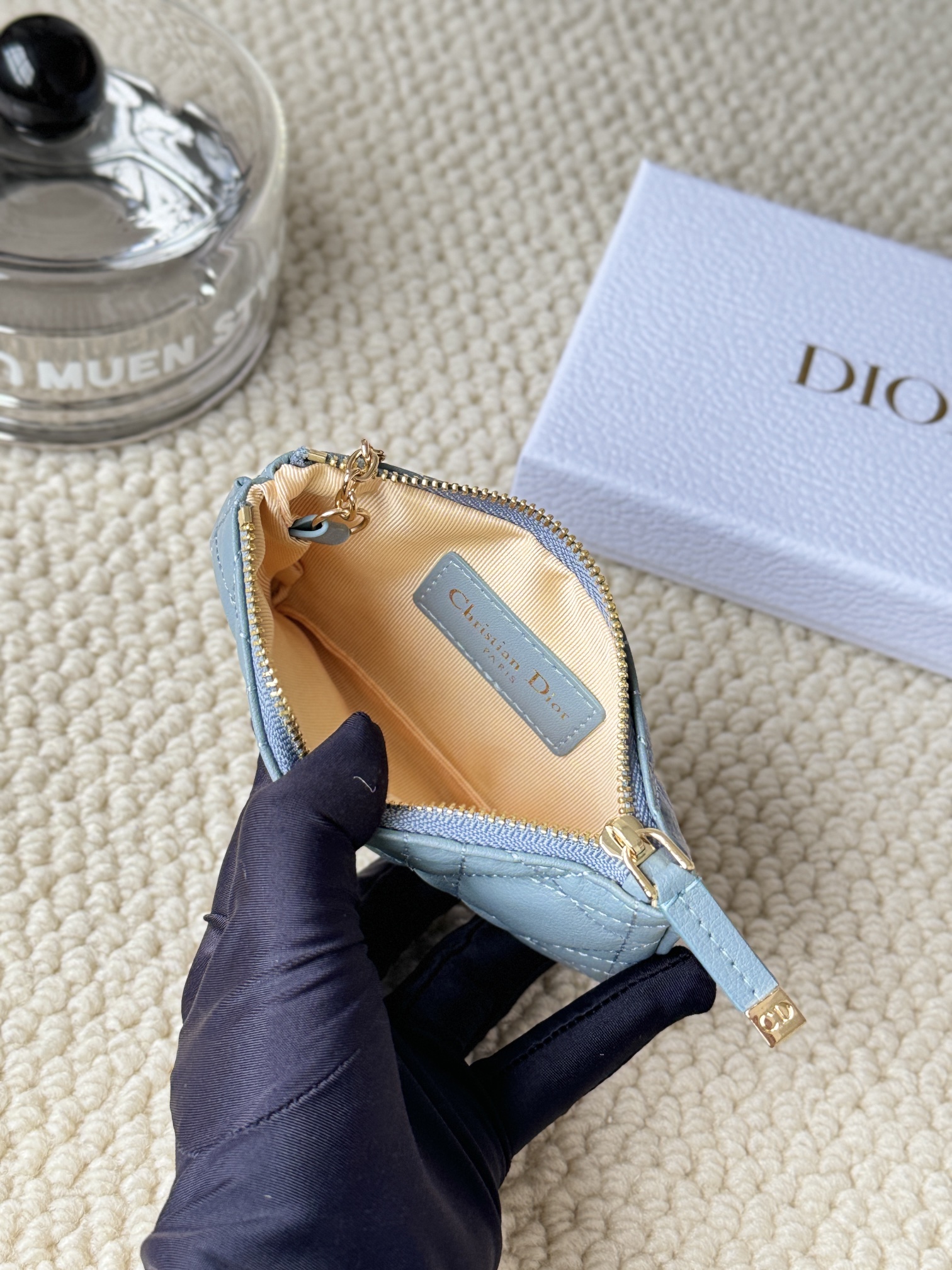 Dior 小銭入れ に飾りを付ける zm 94914
