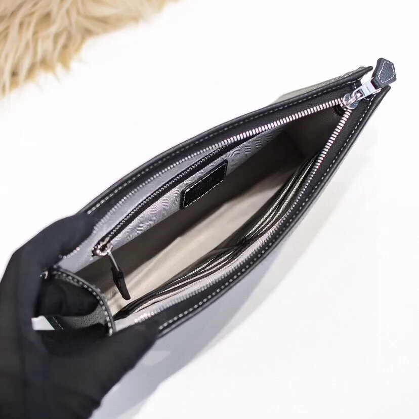 【HERMES 公式旗艦店】エルメス クラッチバッグ 当日出荷 好評に付き再入荷！26*16*4CM
