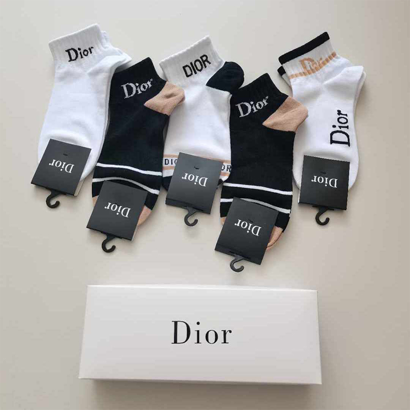 DIOR秋冬用の靴下 SS96230