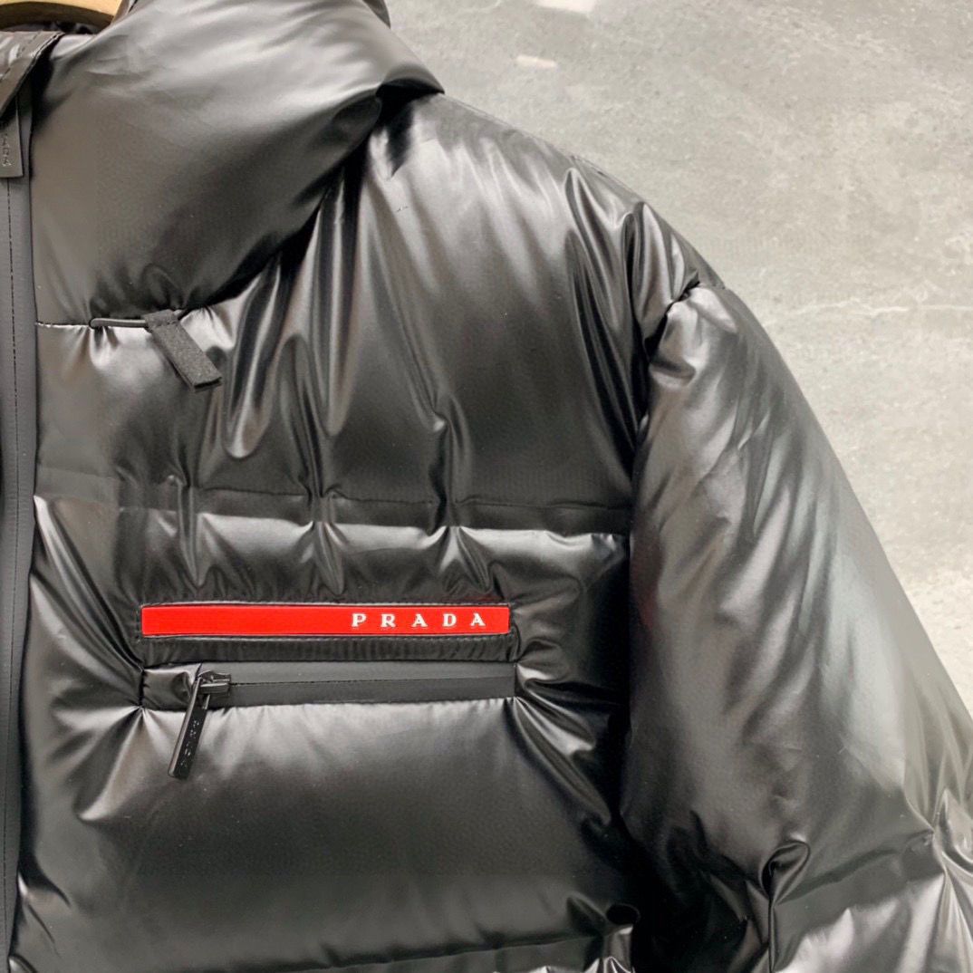 PRADA ダウンジャケット 代金引換 送料無料 おうちで試着
