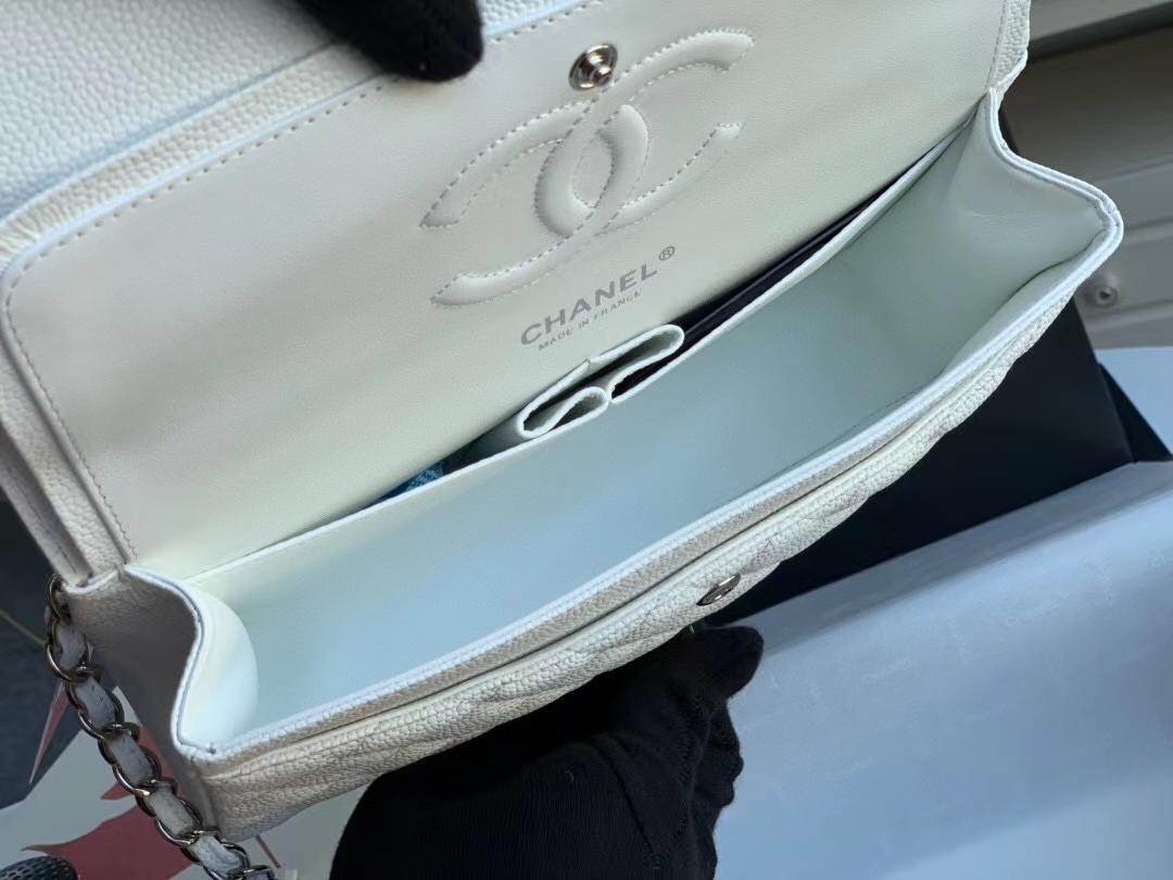 Chanel Flap Bag 1112
