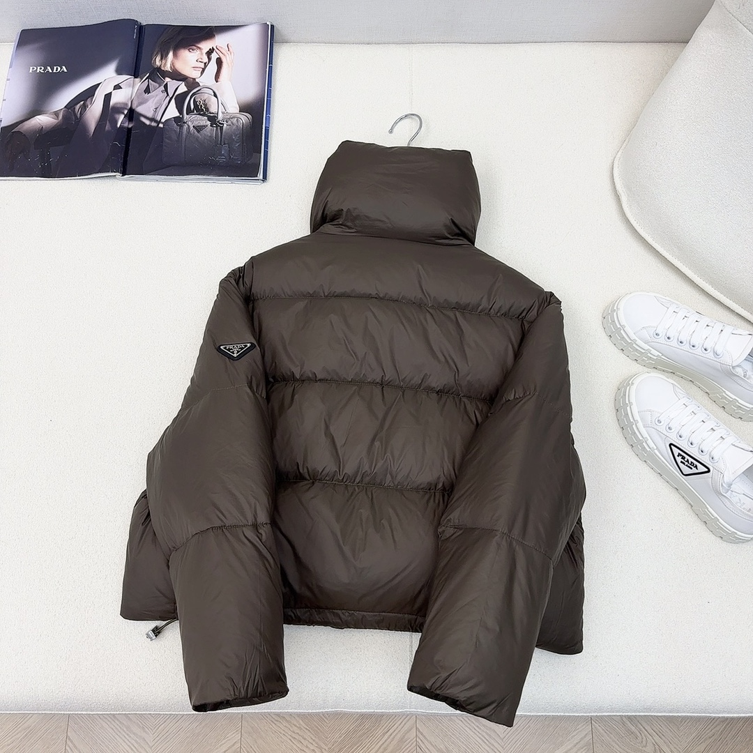PRADA ダウンジャケット SS96784
