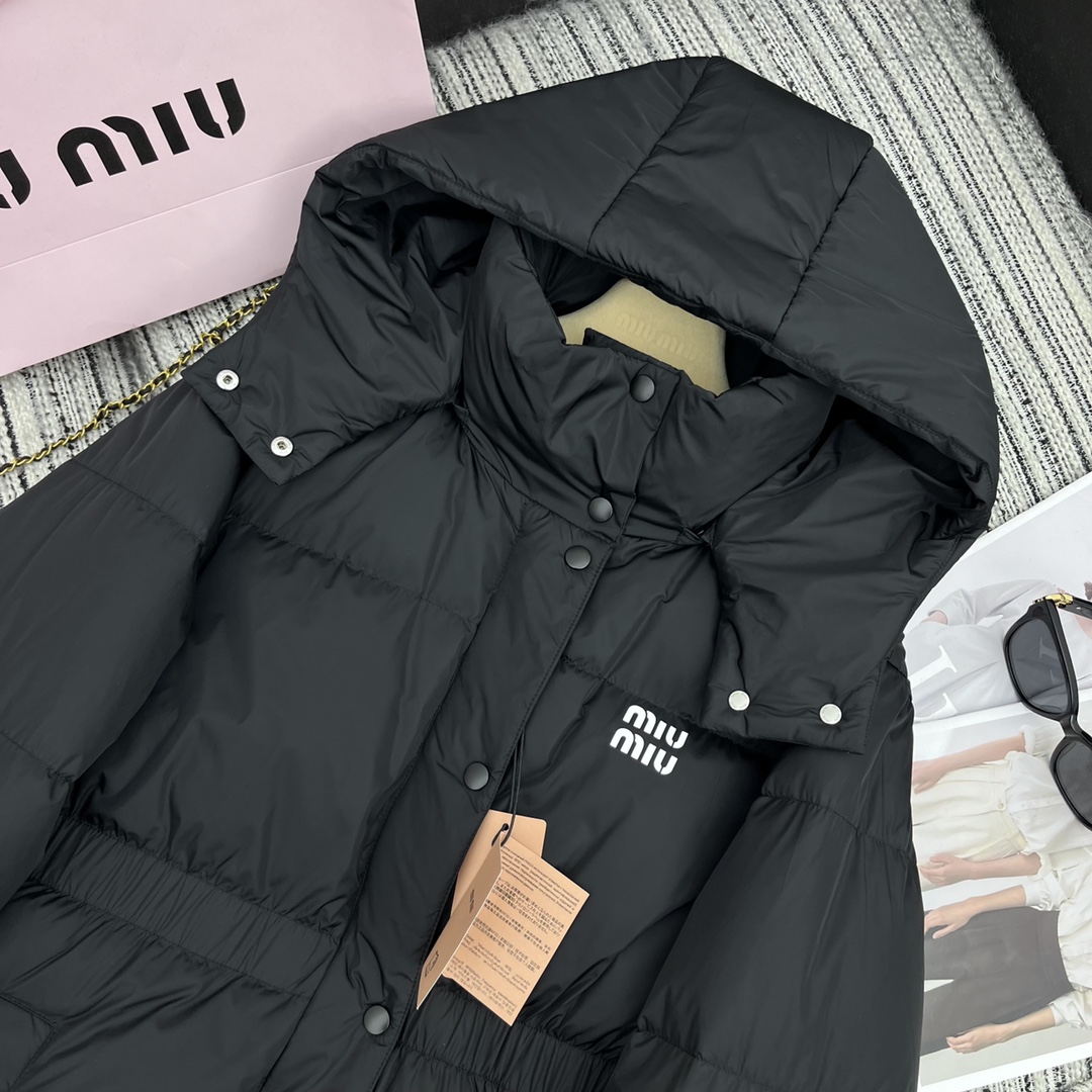 MIUMIU ダウンジャケット SS96785