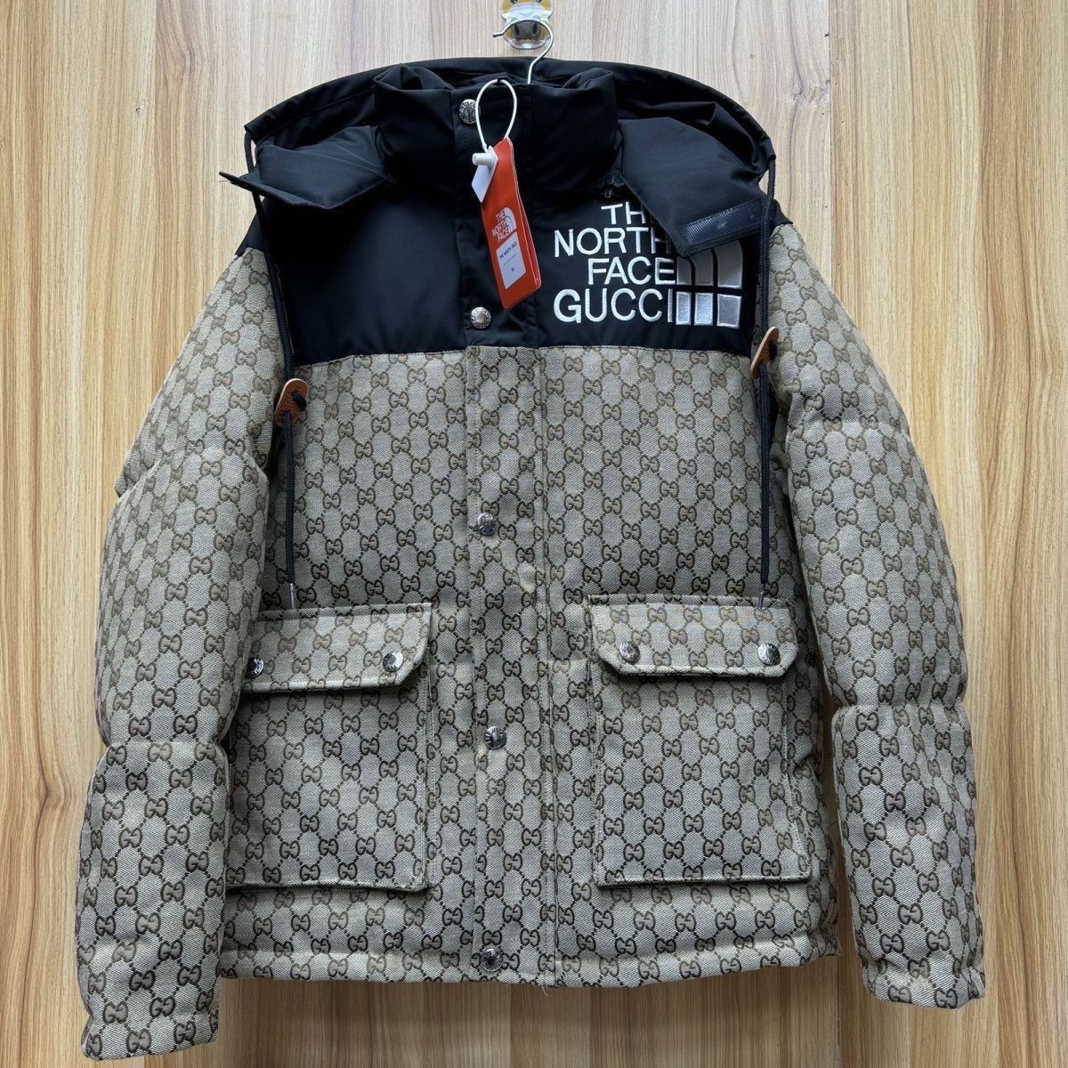 【The North Face × Gucci】【全国送料無料】【即日出荷】数量限定発売 ダウンジャケット