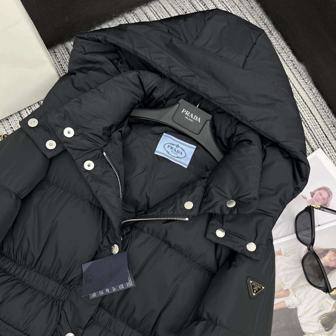 PRADA ダウンジャケット SS96785