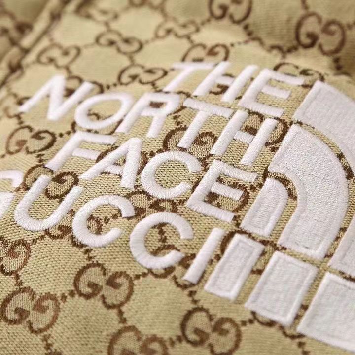 【超人気】特価開催 The North Face モノグラム ダウンジャケット