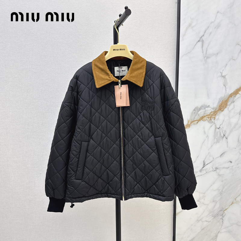 MIUMIUダウンジャケット SS96782