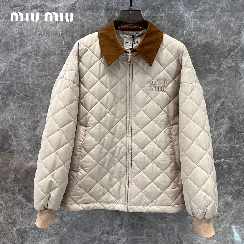 MIUMIUダウンジャケット SS96782