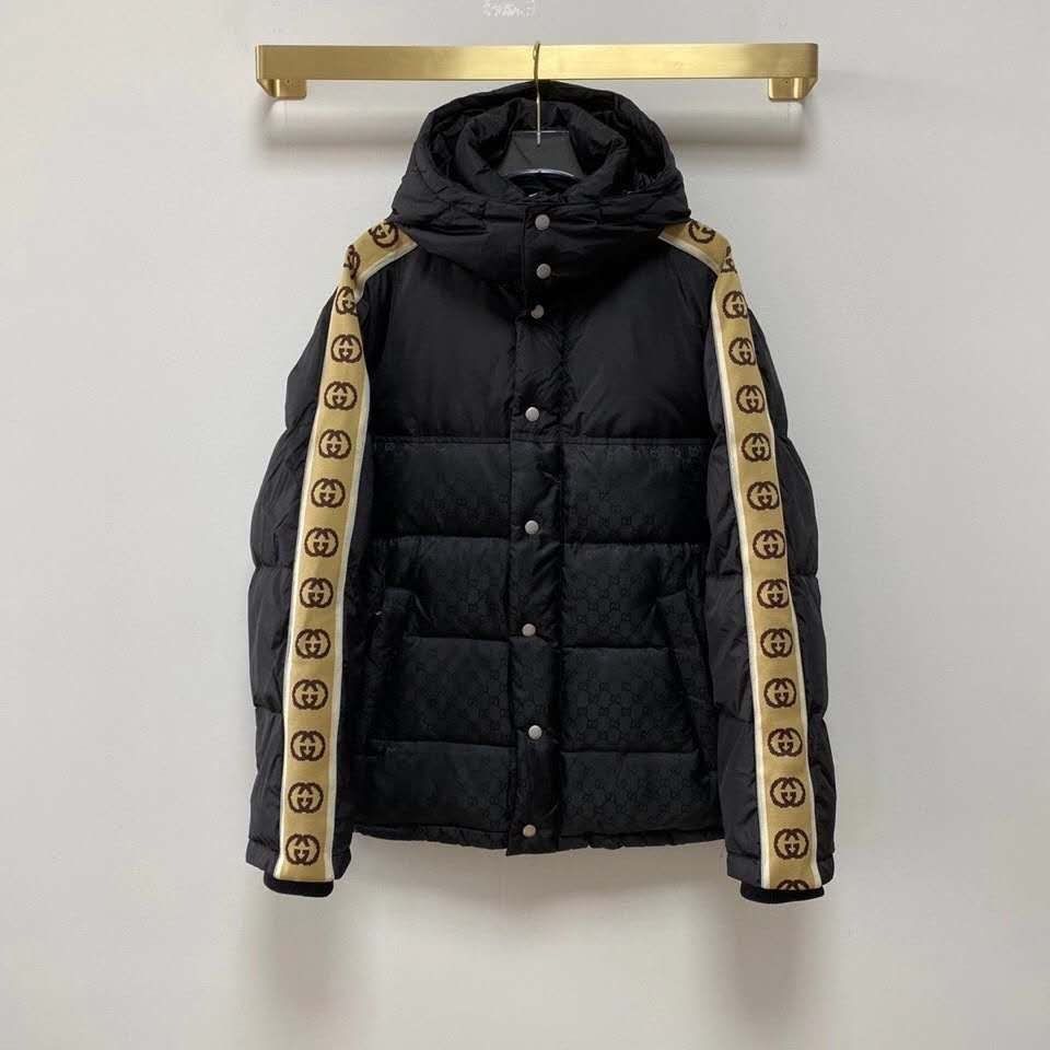 GUCCI GG パターン フロントボタン ダウンジャケット ブラック