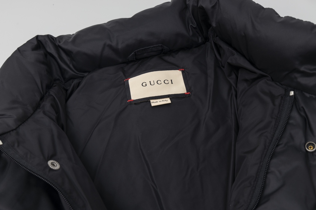 【Gucci】【全国送料無料】【即日出荷】数量限定発売 ダウンジャケット