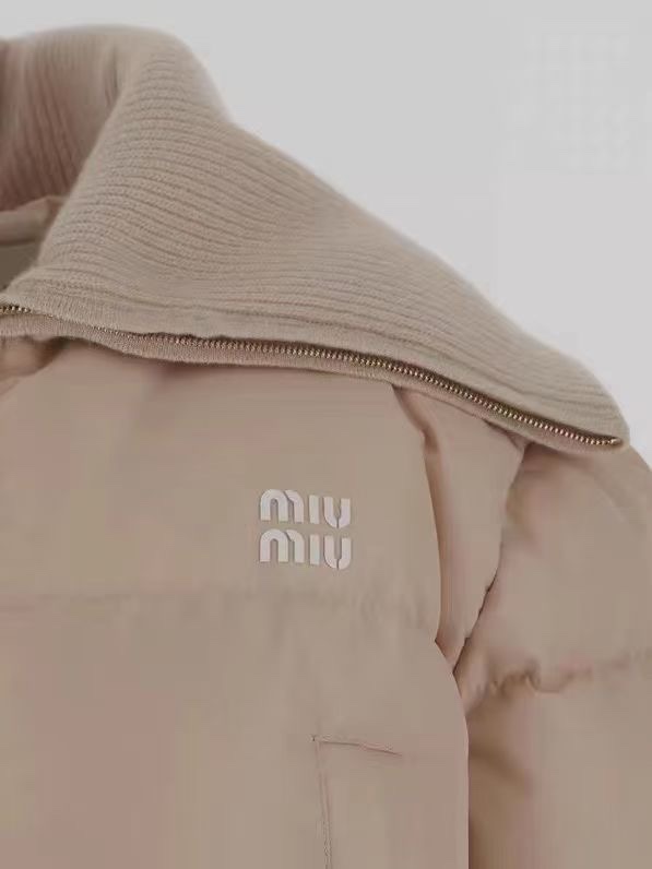 miumiu ダウンジャケット SS96434