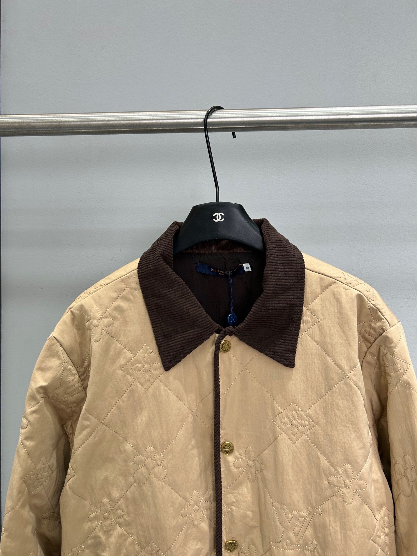 LV Louis Vuitton ダウンジャケット SS96782