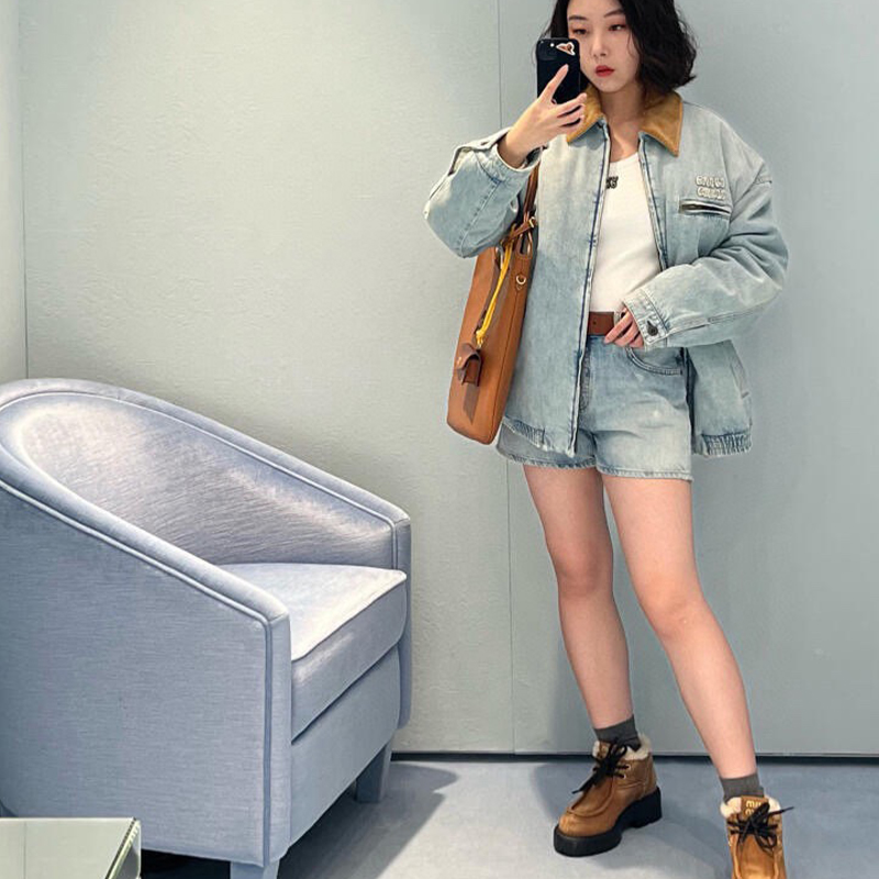 MIUMIU ダウンジャケット SS96785