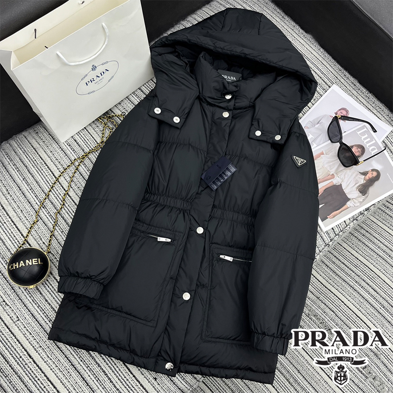PRADA ダウンジャケット SS96785